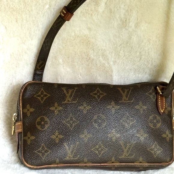 Louis Vuitton Monogram Pochette Marly Bandolier - Picture 5 of 15